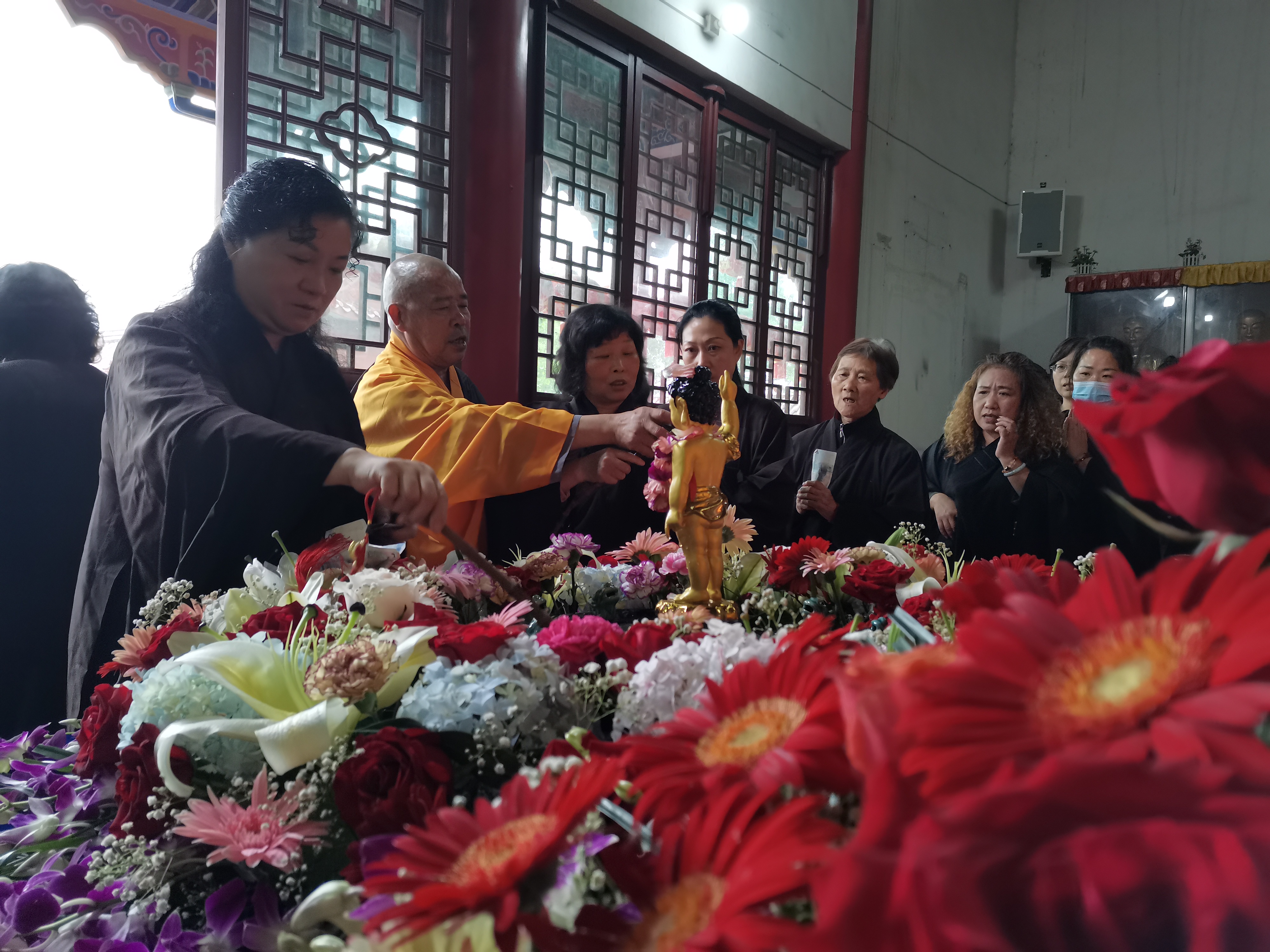 新彩90999释迦牟尼佛圣诞法会圆满