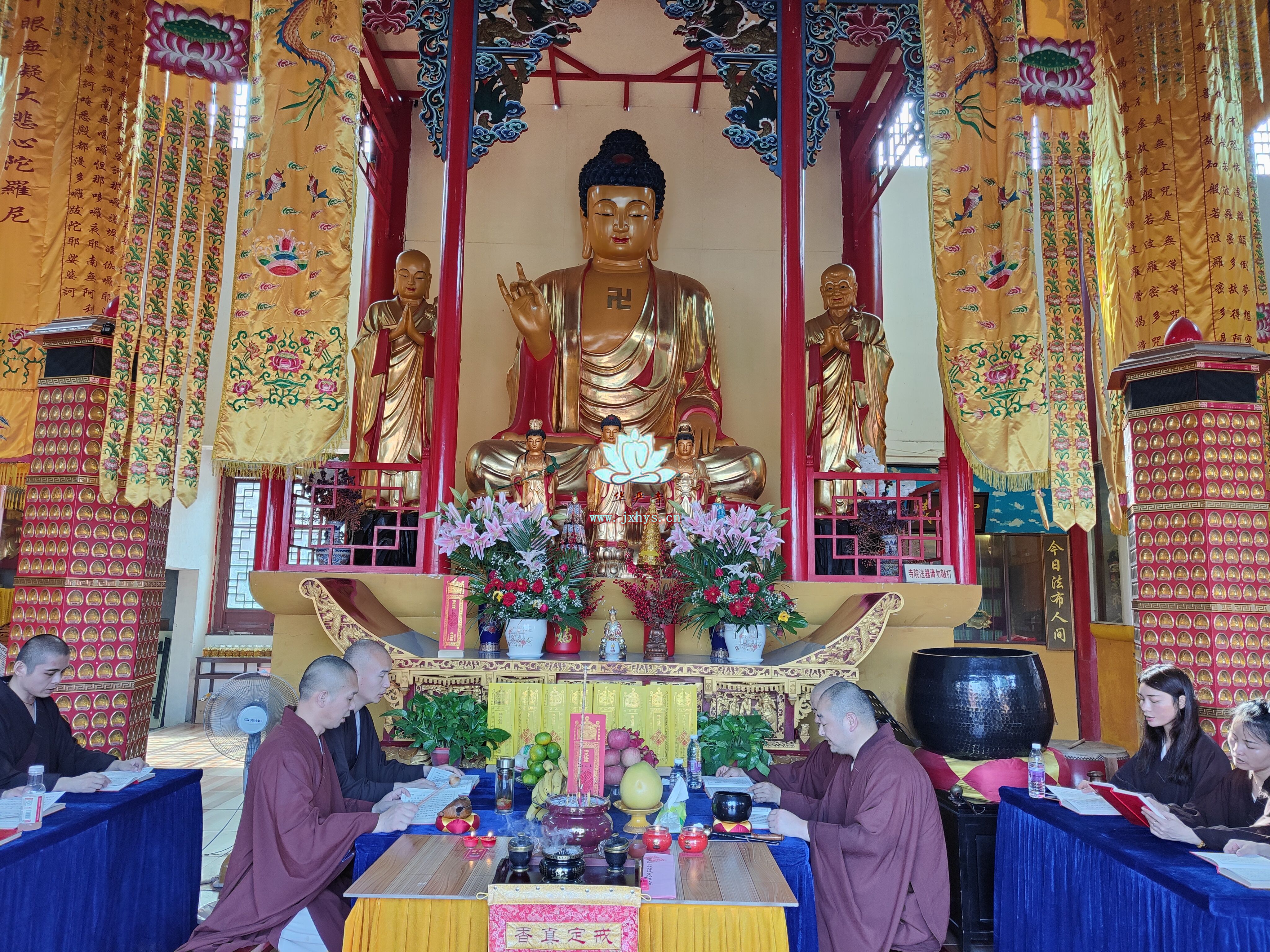 新彩90999七月三十日地藏王菩萨圣诞法会圆满